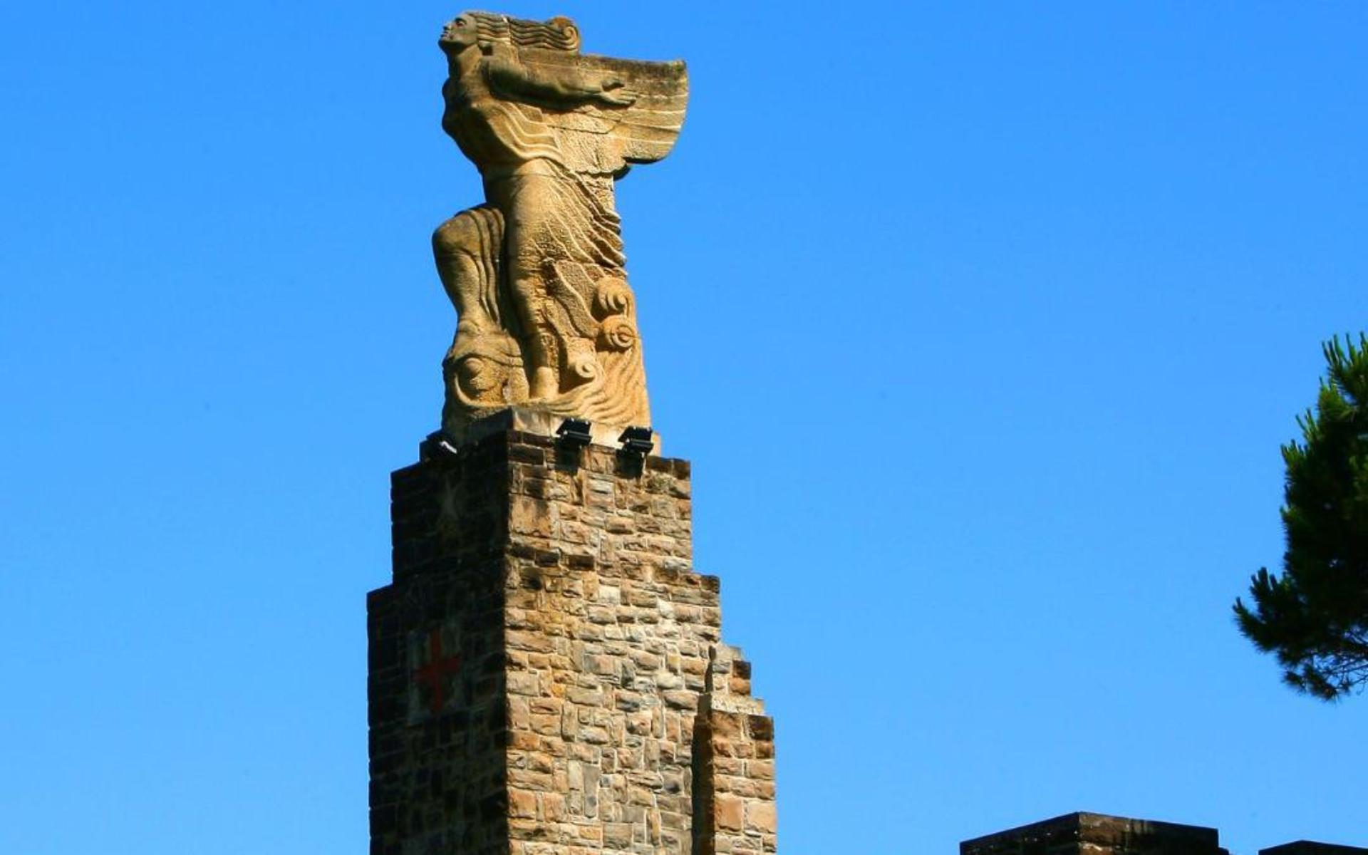 Elkanoren monumentua