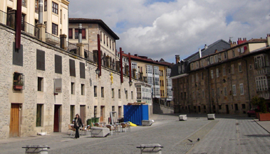 Aihotz plaza